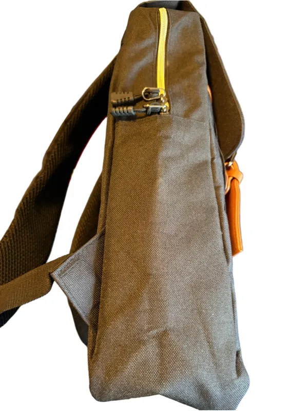 WoWang Waterproof Vintage-Style Backpack One Size Black and Brown - Image 13