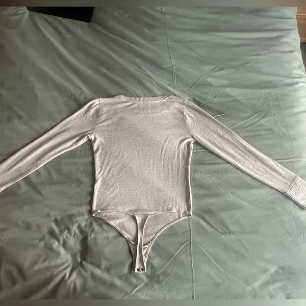Abercrombie & Fitch Soft A&F Cozy Cream Long Sleeve Bodysuit - Image 5