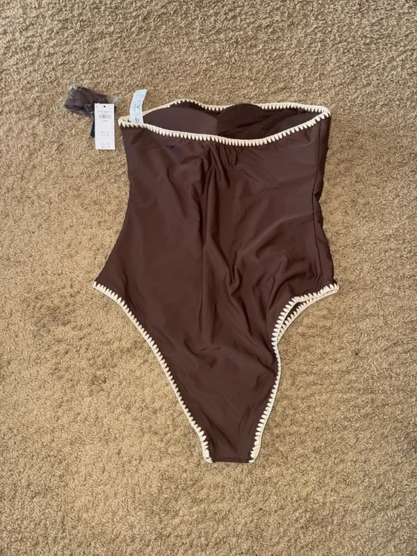 Abercrombie & Fitch Brown One-Piece Swimsuit with White Trim - Image 2