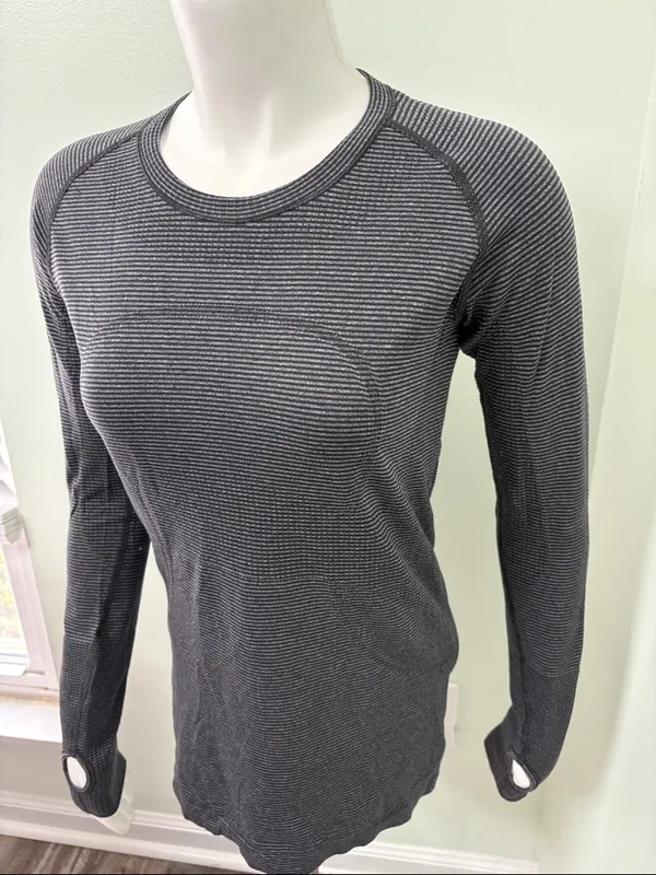 Lululemon run swiftly gray black long sleeve top 8 - Image 9