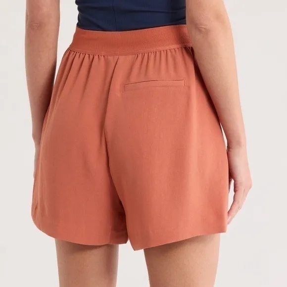 SPANX Carefree Crepe Shorts, Elastic Waist, Sedona, Size‎ Medium, NWT - Image 2