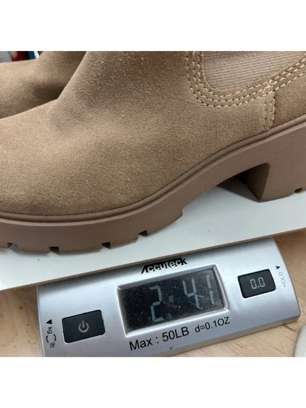 Steve Madden Haylan Suede Chelsea Boots Chunky Lug Sole Beige Tan Size 8 - Image 12