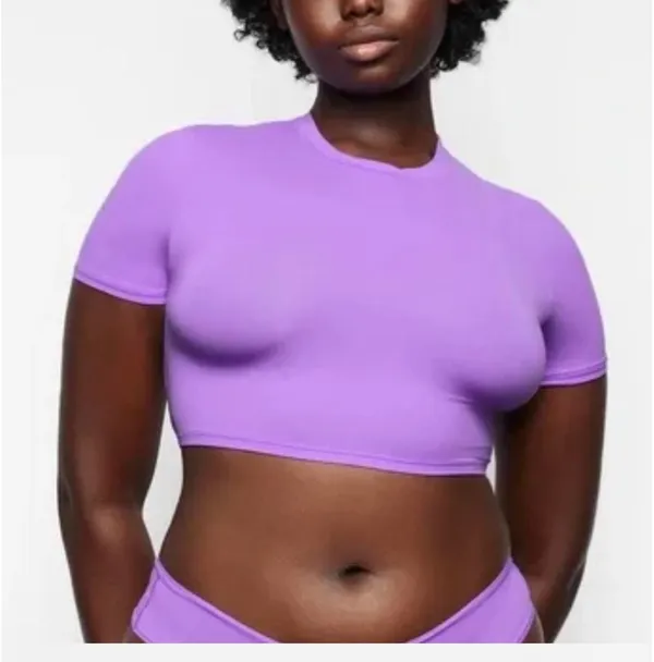 SKIMS Cropped T-Shirt - Image 3