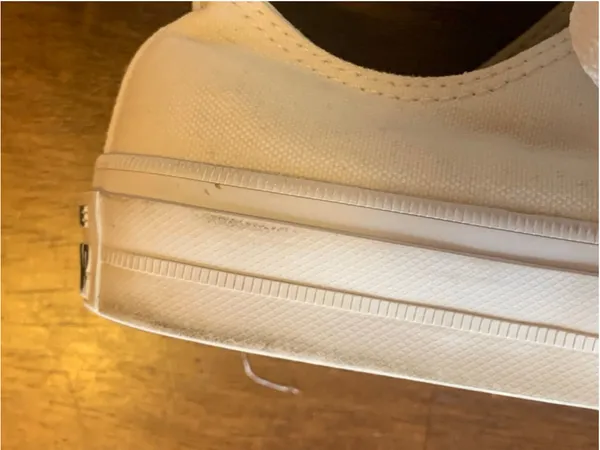 Converse Sneakers size 9 White - Image 6