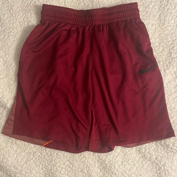 Nike dri fit shorts size medium - Image 2