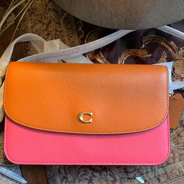 Authentic COACH 1941 colorblock pebbled leather snap magnetic closure crossbody - Image 5
