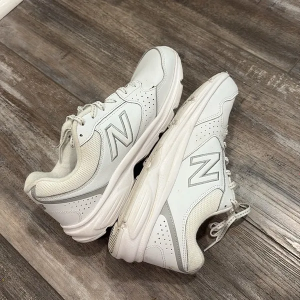 Women’s White New Balance 411 size 10 - Image 7