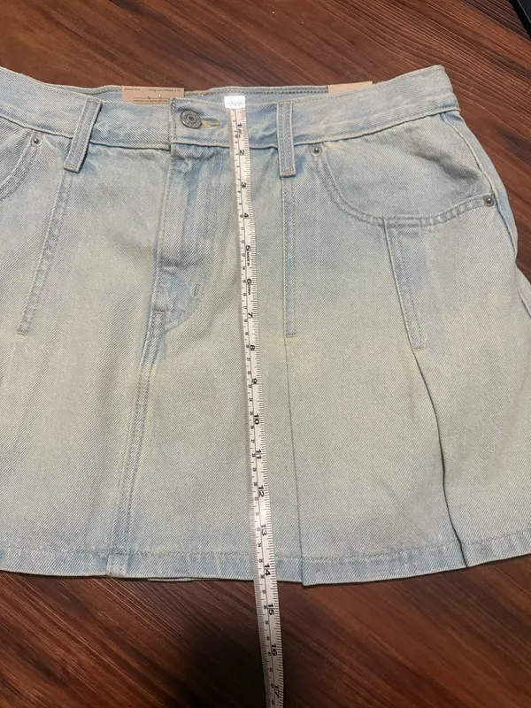 Levi’s Pleated Mini Skirt - Image 6