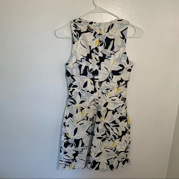 Zara Trafaluc Women's Size XS Sleeveless Deep V-Neck Dress Floral White Blue - Image 8