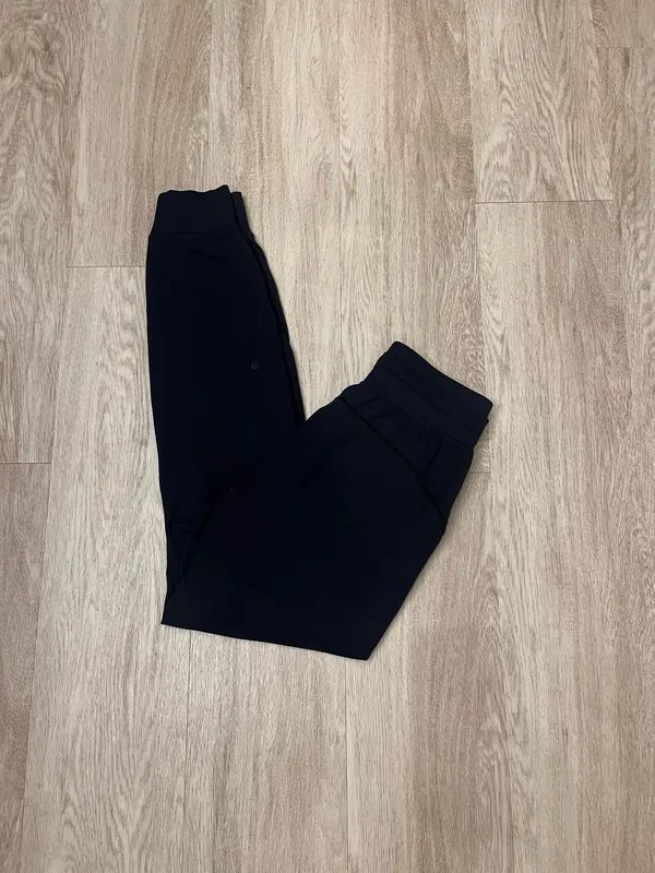 lululemon joggers - Image 3