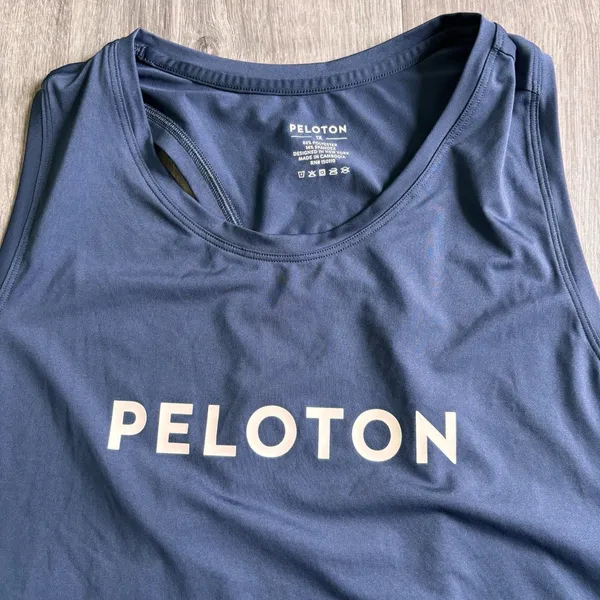 Peloton Tank Top Shirt Women's Size 1X Blue White Racerback NWOT - Image 3