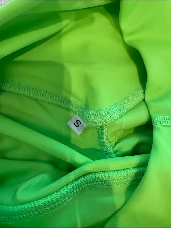 Neon Green Seamless Glute Defining Leggings - Image 3