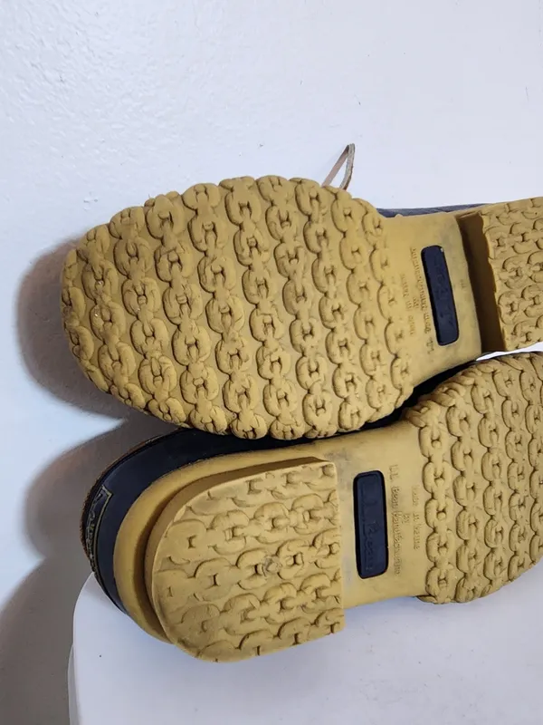 L.L. Bean Tan and Navy Womens Bean Boots Rubber Mocs Size 6 Wide - Image 5