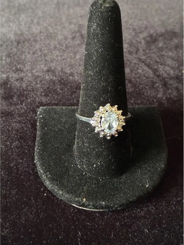 Vintage Style Faux Aquamarine Halo Cocktail Ring Silver Tone Size 10 - Image 4
