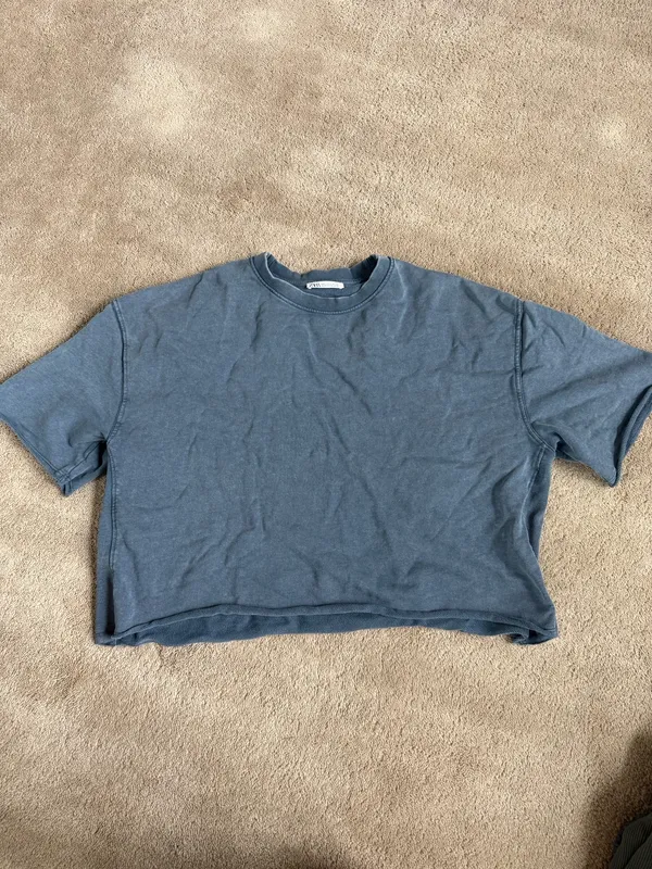 Zara Blue Oversized Cropped Sweatshirt – Large - Image 2