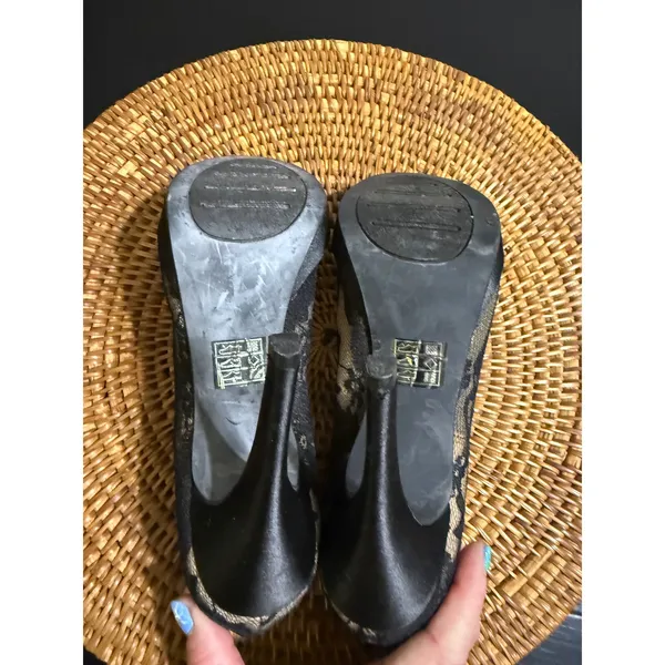 Lulu Townsend Womens Black‎ Lace Crystal Embellished Peep Toe pump size 8 - Image 5