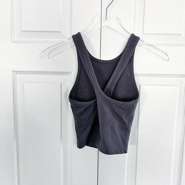 Beyond Yoga Studio Cropped Longline Tank Shadow Grey Textured Athletic Top - Image 3