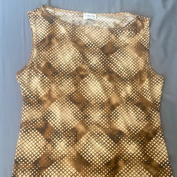 A'Gaci Sleeveless Brown Geo Print Tank - Image 2