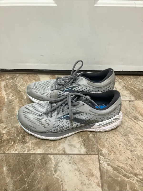 Brooks Adrenaline GTS 21 Running Shoes women’s 12 grey - Image 6