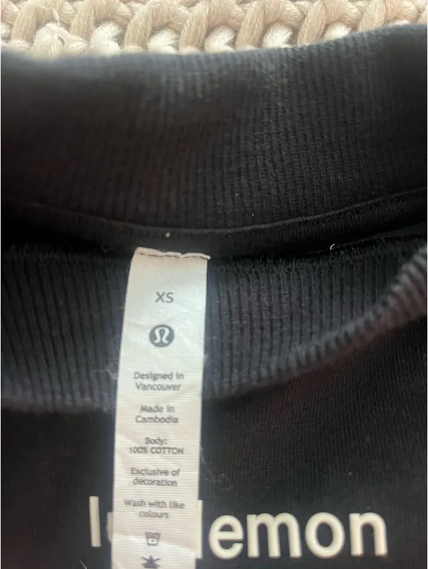 Lululemon black sweater - Image 3