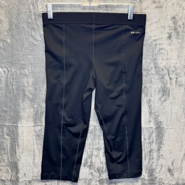 2039 | NWT Nike Pro Dri-FIT Compression‎ Capri Leggings Black Womens M - Image 3