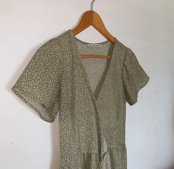 Abercrombie Green Floral V-Neck Short Sleeve Mini Dress - Image 3