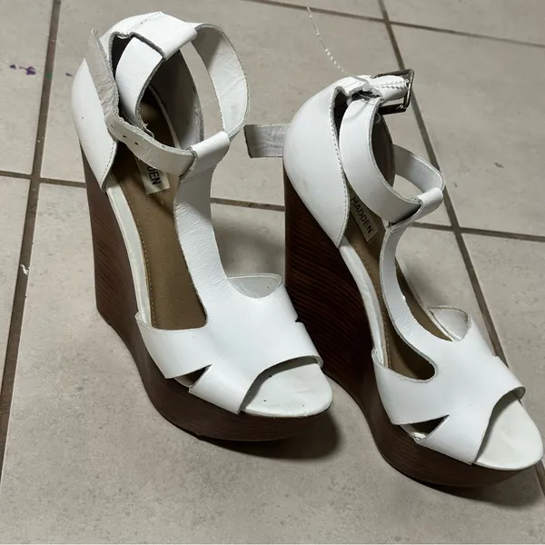 Steve Madden Women White Platform Wedges Sandals‎ size 8 - Image 7