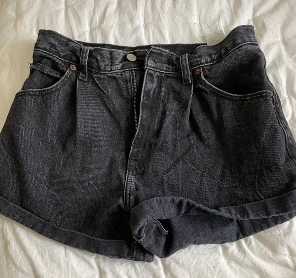 Annie High Rise Black Shorts - Image 2