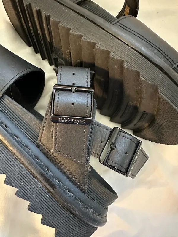 Dr. Martens Platform Sandals Black - Image 3