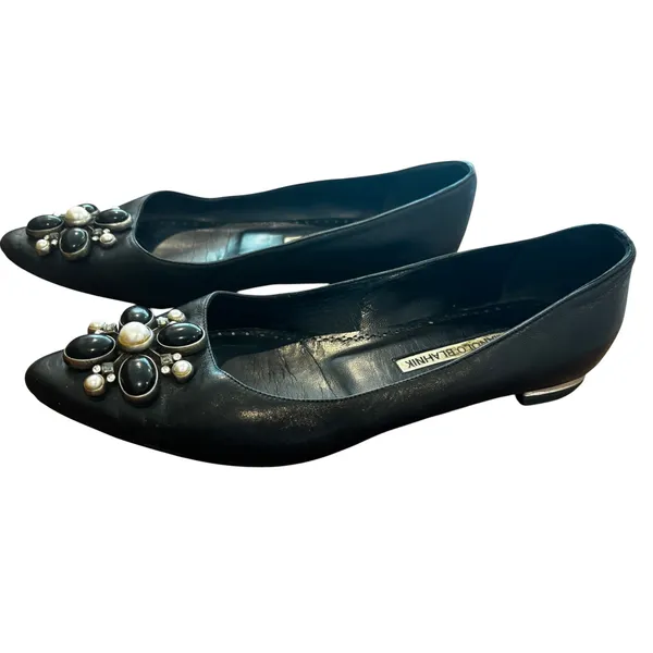 Vintage Y2K Manolo Blahnik Flats 37.5 Black Leather Embellished Cabochon‎ Pearl - Image 2