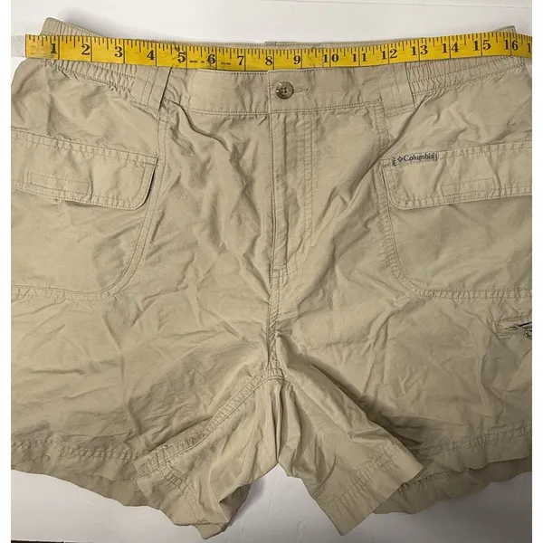 Columbia Shorts Womens Size L Khaki Trail Mid Rise Cargo Hiking Camping Walking - Image 3