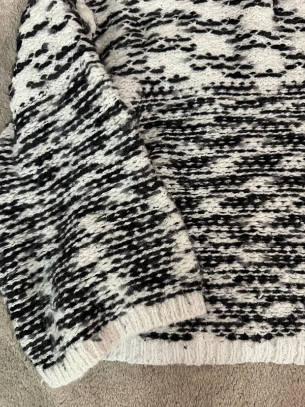 Black & White Marled Crewneck Sweater - Women - Image 3