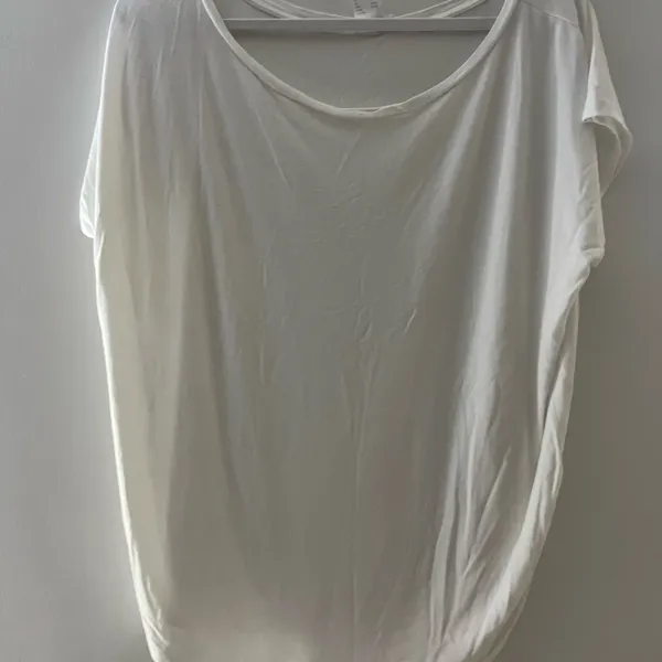 VENUS Classic White Short Sleeve Top Size Large - Image 3