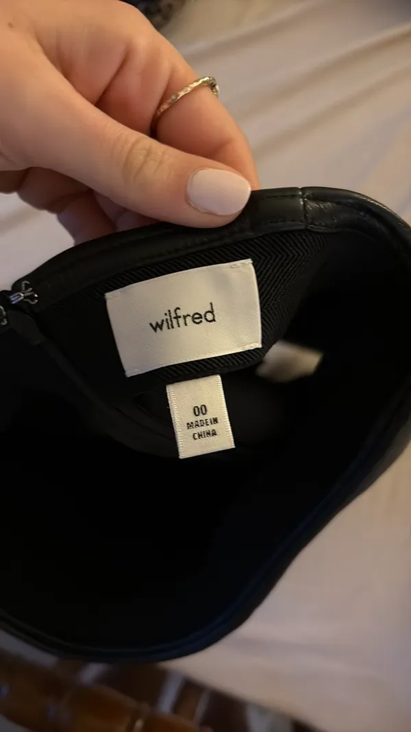 Aritzia Leather Skirt Wilfred - Image 2