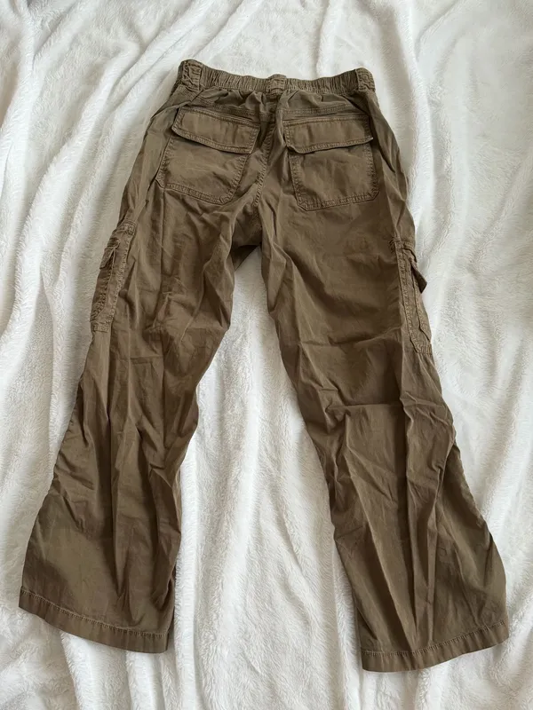 Hollister Low-Rise Baggy Cargo Pants - Image 3
