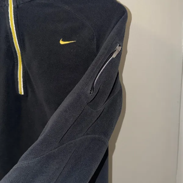 Nike quarter 1/4 zip up Black and Yellow fleece Pullover - Image 4