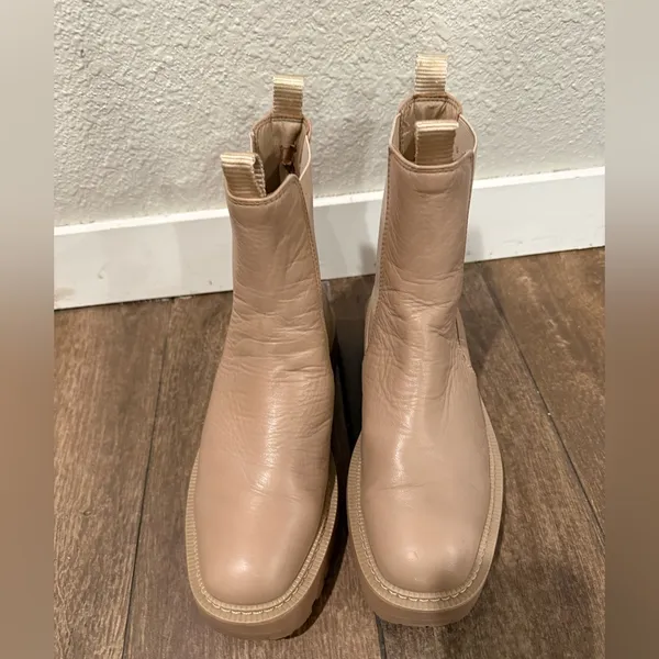 Sam Edelman Laguna Cream Tan Ankle Chelsie Boots‎ Size 8M - Image 2