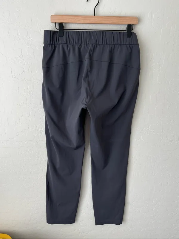 Lululemon On the Fly Athletic Athleisure Pants Joggers Dark Shadow Grey Size 8 - Image 4