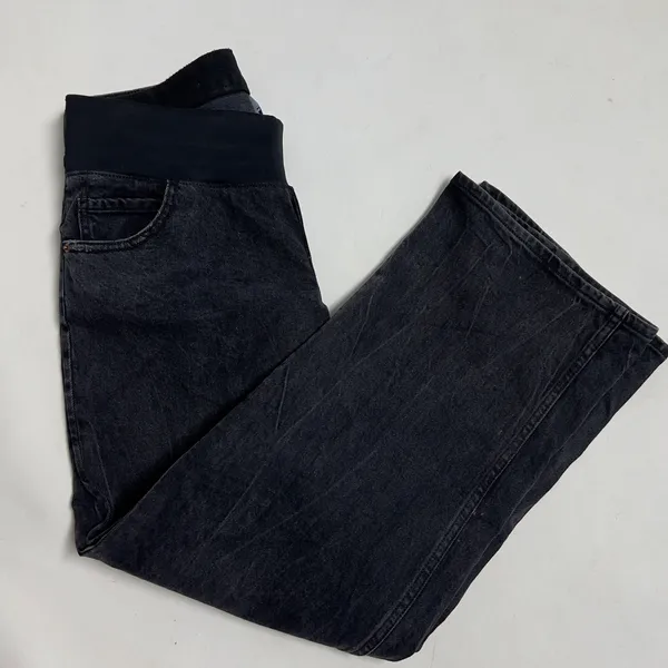 Old Navy Straight Leg Maternity Jeans NWT - Image 10