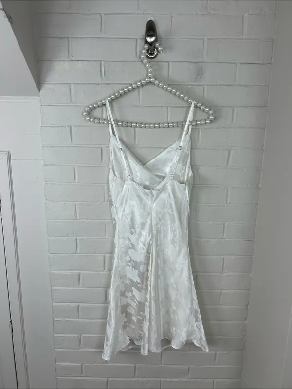 Lulus Close To Your Heart White Satin Jacquard Cowl Slip Mini Dress Size XS - Image 7