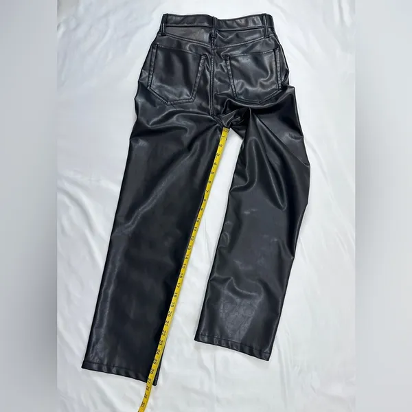 Abercrombie & Fitch Vegan Leather 90s Straight Pant Curve Love - Black - 24/00 - Image 10