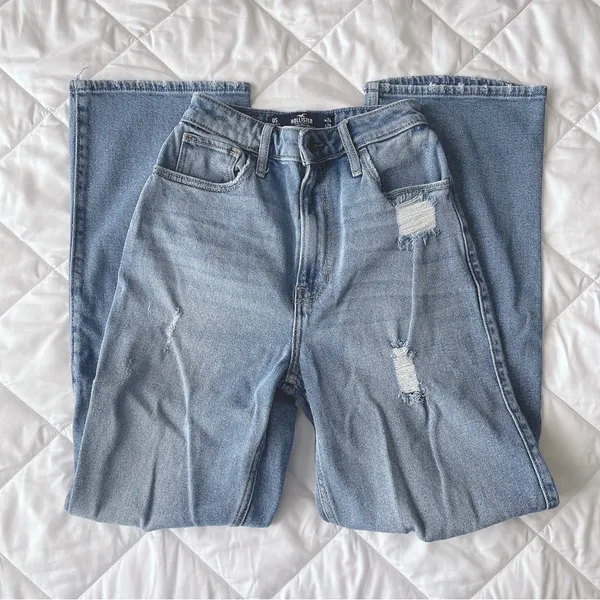 Hollister High Waisted Distressed Dad Jeans - Image 3