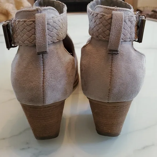 Cato Light Gray Suede Ankle Booties - Image 3