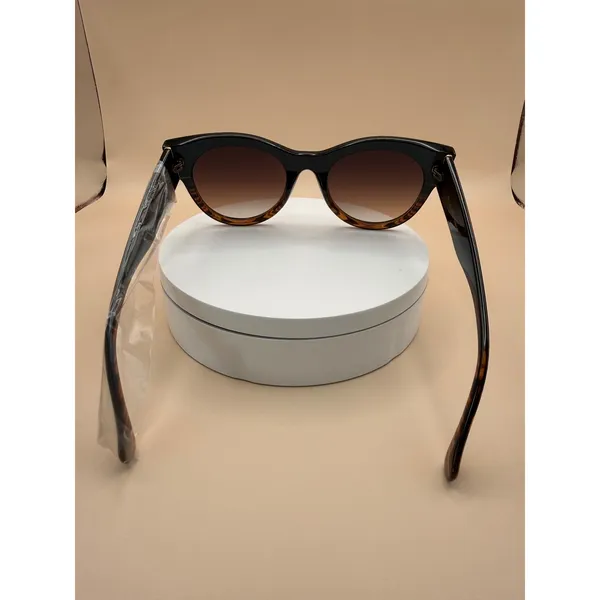 Velvet Eyewear‎ Chelsea Black Tortoise Cat Eye Sunglasses Brown Gradient NIB - Image 6