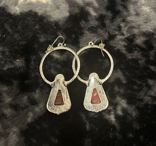Spiny oyster earrings Orange - Image 2