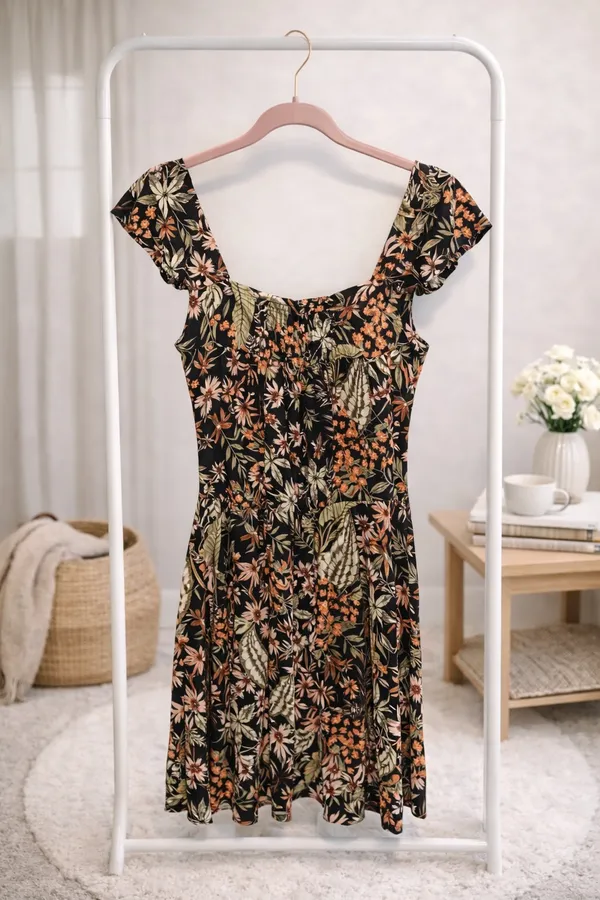Xhilaration Women’s Black Floral Dress. Size Small. - Image 3