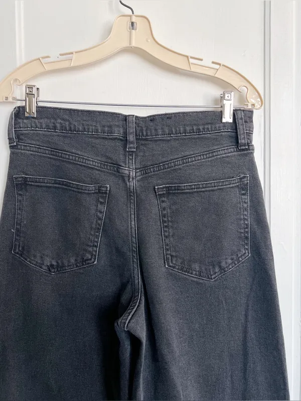 GAP • High Rise Stride Wide-Leg Jeans in Washed Black trouser regular inseam - Image 14