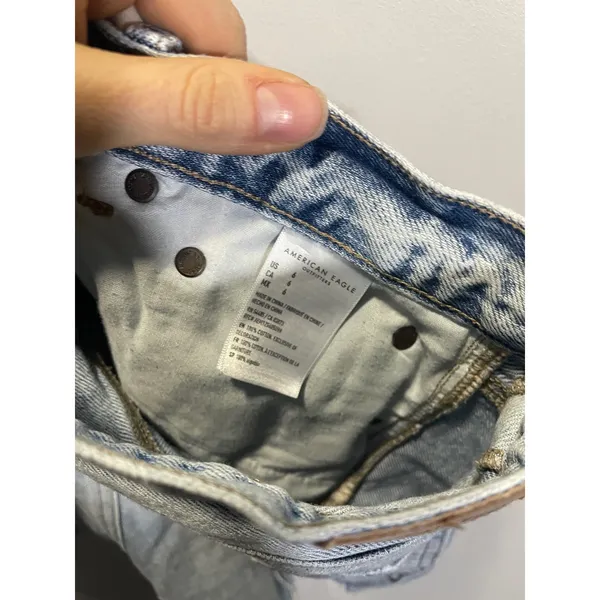 American Eagle 90s Boyfriend Shorts‎ Womens 6 Light Wash Distressed Denim - Image 5