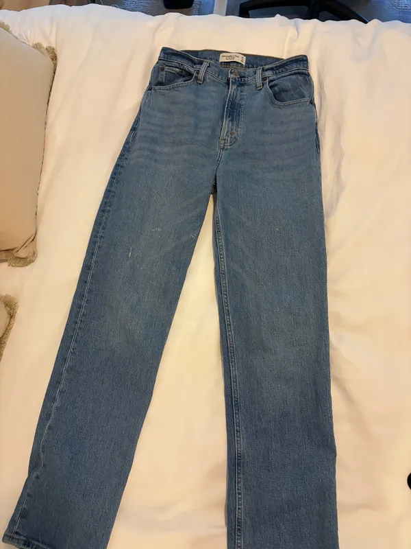 Abercrombie 90s Straight Jeans - Image 4