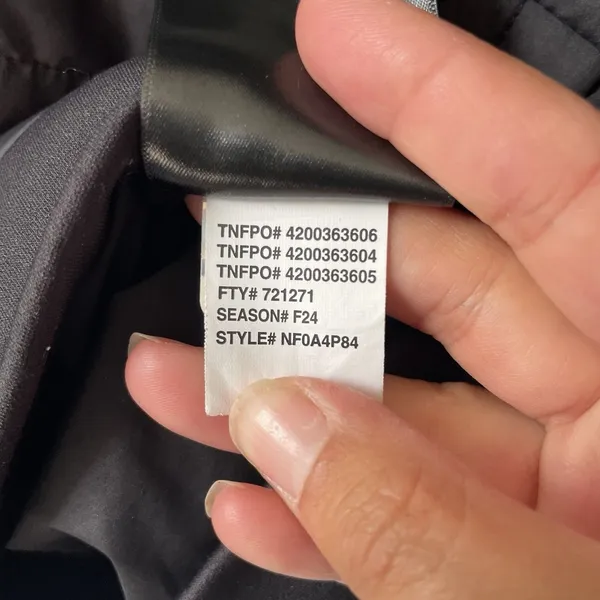 The North Face Women's Black Quilted Puffer Jacket Coat Full Zip Size Small - Image 10
